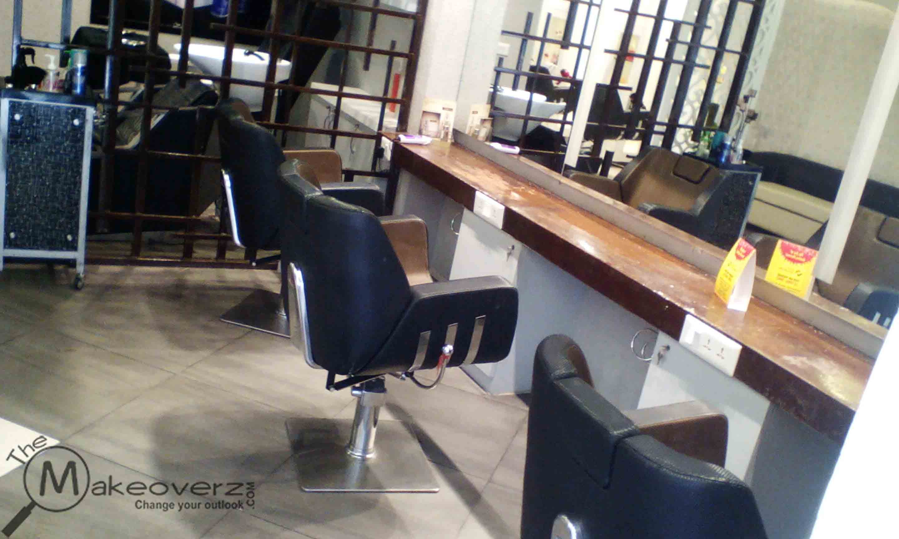 Strands Hair & Beauty Salon Rajouri Garden